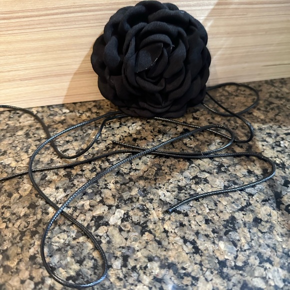 Beautiful Black Rosette - Picture 2 of 4